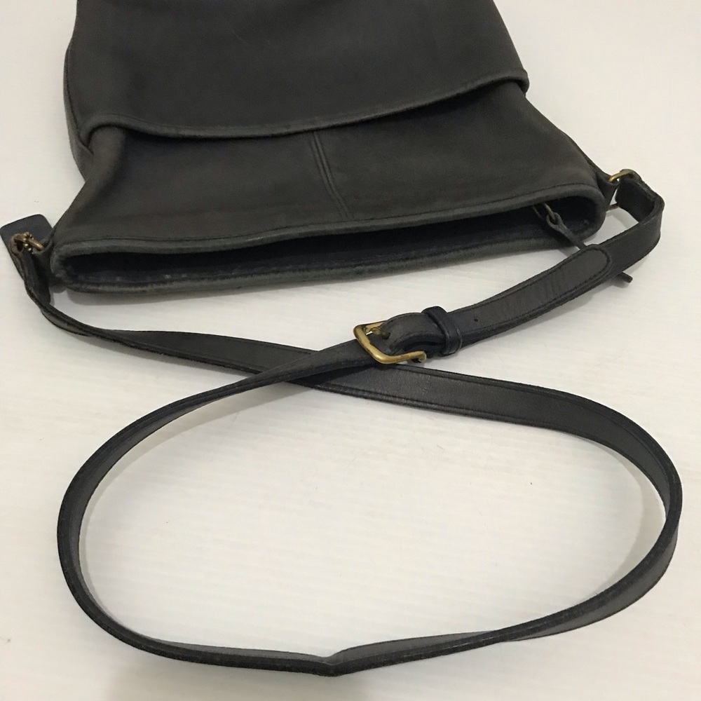 Vintage Coach 9821 Crossbody Bag - Picture 10 of 14